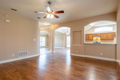 6309 Essex Ln, Plano TX  75024-5228 exterior