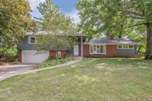 3612 Mary Cir, Ames, IA 50014-3501