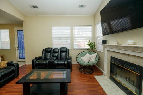 2135 Canyon Creek Ct, Newman CA  exterior