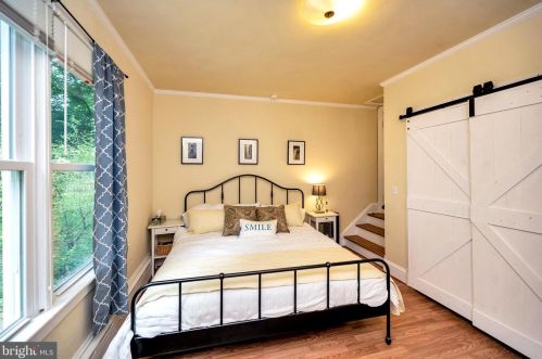 142 Main St, Bowling Green VA  22427-9425 exterior