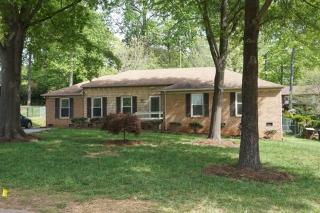 211 Leland Dr, Greensboro NC  27455-3016 exterior