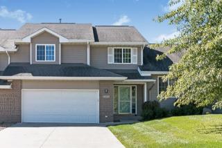 2264 Grantview Dr, Iowa City, IA 52241-1396