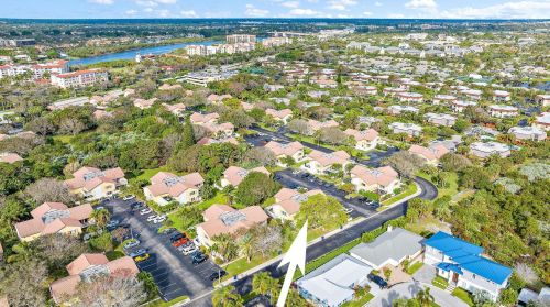 258 Seabreeze Cir, Jupiter FL  33477-6416 exterior