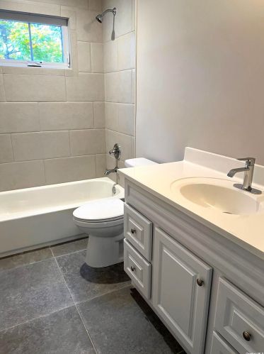 220 4th St, Deer Park NY  11729-5923 exterior