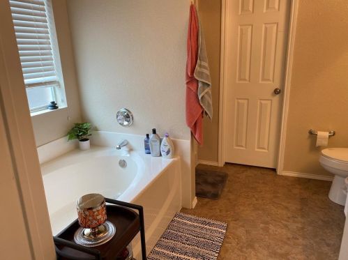 1003 Cruise St, Denton TX  76207-8137 exterior