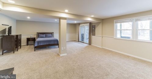 4834 Hogan Dr, Wilmington DE  19808-1713 exterior