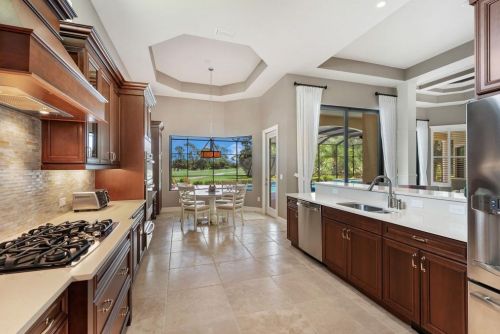 6653 Costa Cir, Naples FL 34113-1703 exterior