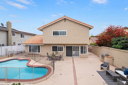 9858 Via Caceres, San Diego CA  92129-2717 exterior