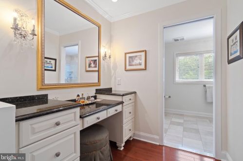 288 Huntsman Ln, Blue Bell PA  19422-2818 exterior