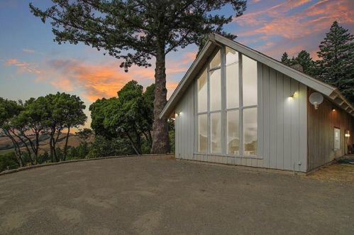33 Langley Hill Rd, Redwood City, CA 94062-4828