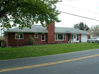 700 Wyndamere Rd, Alpine, PA 17339-9204