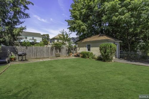 141 Cambridge Ave, Englewood NJ  07631-1624 exterior