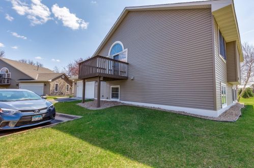 9325 Prestwick Ln, Minneapolis, MN 55443-4107