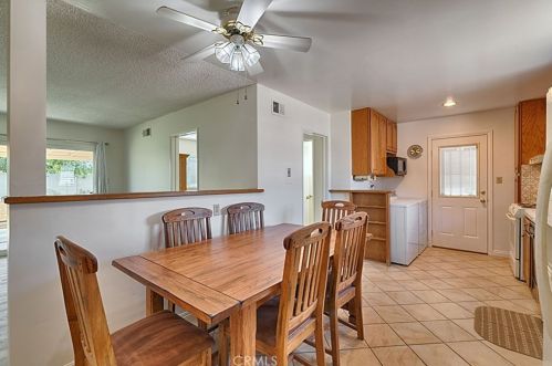 10422 Ponder St, Cypress CA  90630-4462 exterior