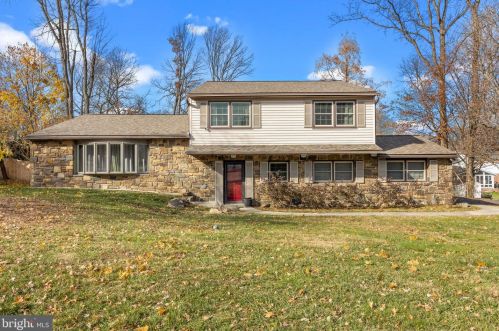3604 Walsh Ln, Huntingdon Valley, PA 19006-2616
