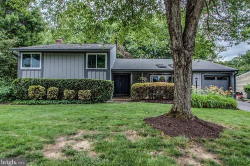 6944 Spelman Dr, Springfield, VA 22153-1233