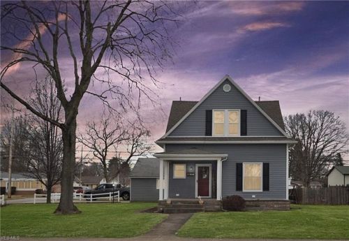 365 Poplar St, Bolivar, OH 44612-9210