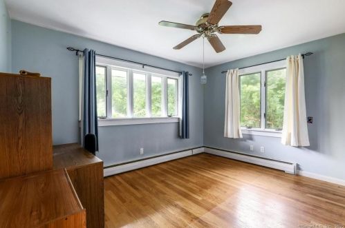 161 Heritage Rd, Putnam CT  06260-2737 exterior