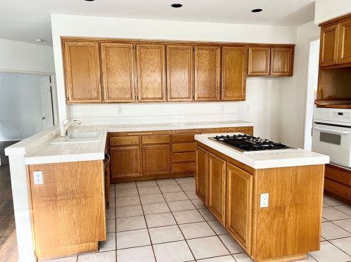 32005 Corte Eldorado, Temecula CA  92592-1033 exterior