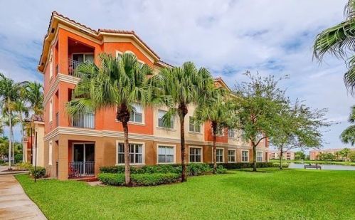 4700 160th Ave, Hollywood, FL 33027-5715