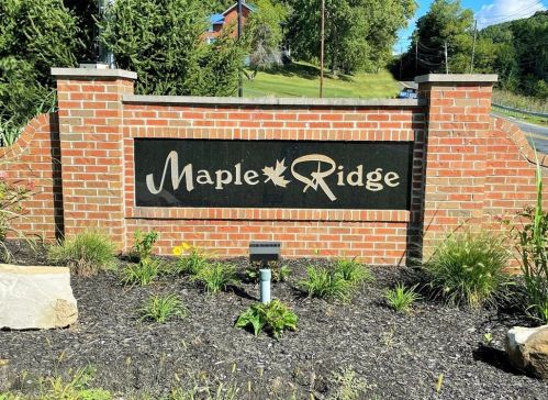 275 Maple Ridge Dr, Canonsburg, PA 15317-7301
