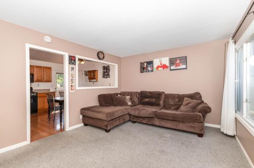 104 Whippoorwill Dr, New Haven OH  45030-1437 exterior