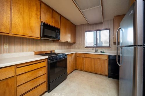 19920 Bear Valley Rd, Middletown, CA 95467-8304