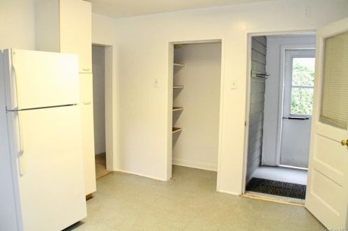 369 Route 17, Tuxedo Park NY  10987-4306 exterior