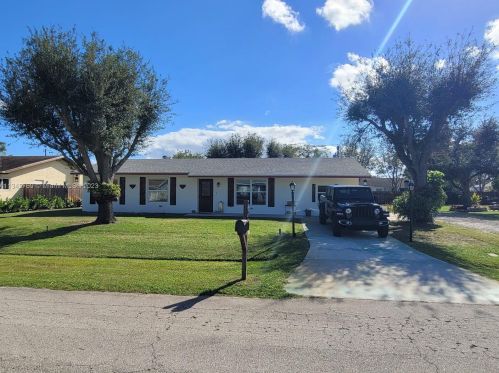 264 Todd Ave, Fort Pierce FL  34983-3137 exterior
