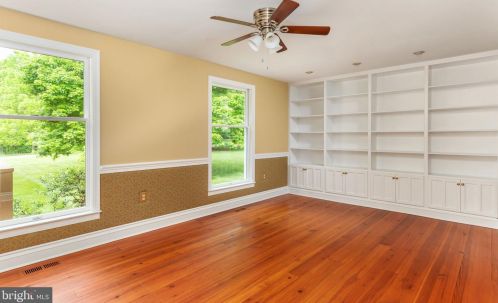 14260 Rehobeth Church Rd, Lovettsville VA  20180-3218 exterior