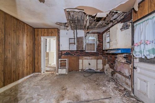 5131 Broad St, Pittsburgh, PA 15224-2405