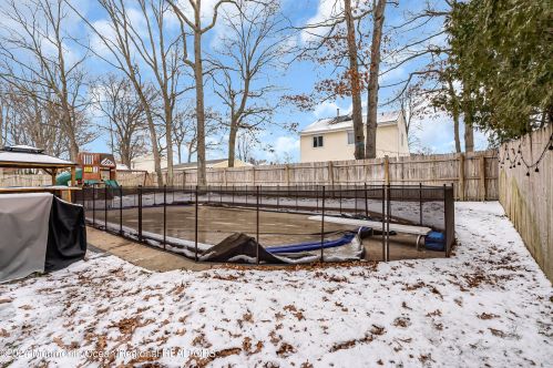 19 Conifer St, Wall Township NJ  07731-2620 exterior