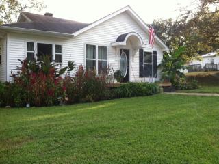 123 Church St, Friendship, TN 38034-1981
