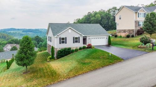 208 Rolling Hill Farm Dr, West Newton, PA 15089-2809