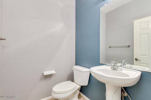 827 Anastasia St, San Tan Valley AZ  85140-5792 exterior