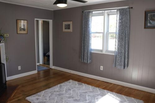 23 Sand Hill Dr, North Kingstown RI  02852-2228 exterior