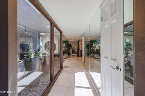 1029 Cactus Wren Dr, Phoenix AZ 85051-8187 exterior