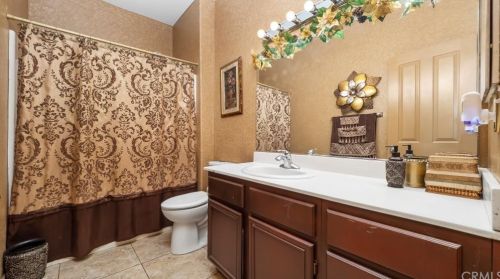 14561 Hummingbird Rd, Victorville CA  92394-7574 exterior
