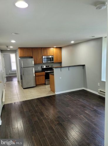 158 Manheim St, Philadelphia PA  19144-3658 exterior