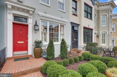 135 D St, Washington, DC 20003-1809