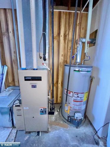 524 37th St, Hibbing MN 55746-2918 exterior