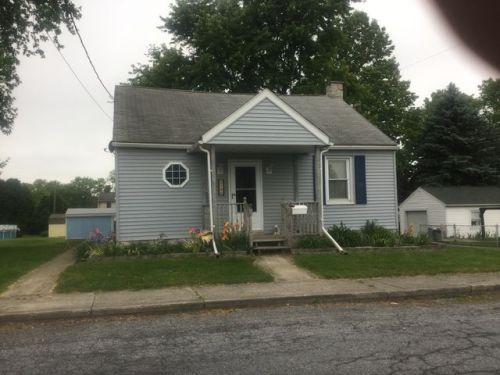 214 Water St, Hummelstown, PA 17036-1125
