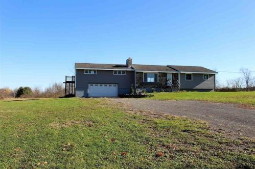 140 Quay Rd, Braman Corners, NY 12053-2253