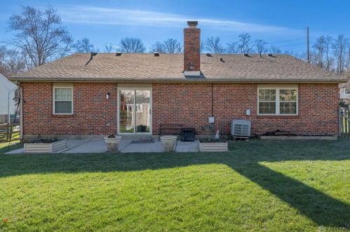 2731 Dorset Woods Ct, Miamisburg, OH 45342-4573