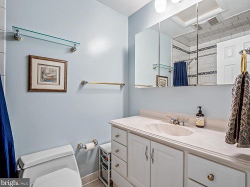 9210 Capricorn Ct, Springfield VA 22015-3513 exterior