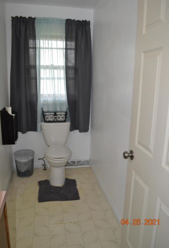 328 Foxmead Dr, Waterford WI  53185-4427 exterior