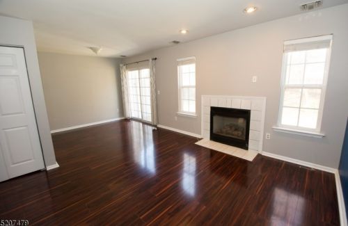 1602 Windsor Ct, Parsippany NJ  07834-3448 exterior
