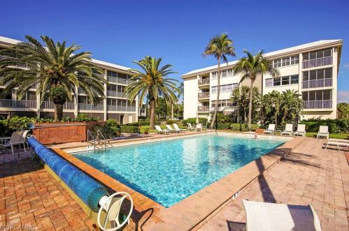 635 Gulf Dr, Sanibel, FL 33957-7125