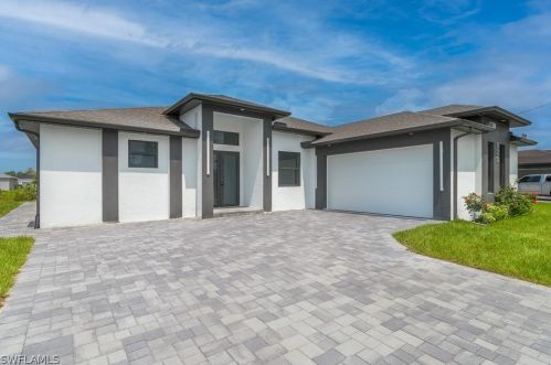 920 14th Ave, Cape Coral, FL 33909-0015