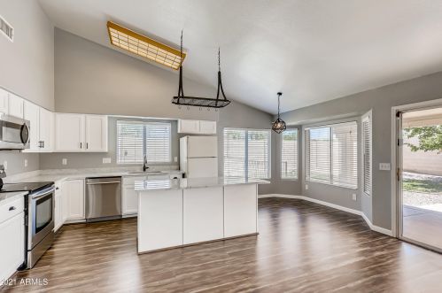 30663 44th St, Cave Creek AZ  85331-7879 exterior